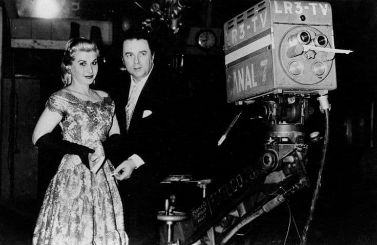 Jean y María Fernanda en estudio de Canal 7 — legado en televisión argentina